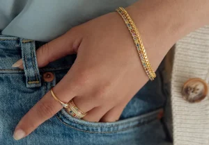 Gouden armband met regenboog saffier AG137170