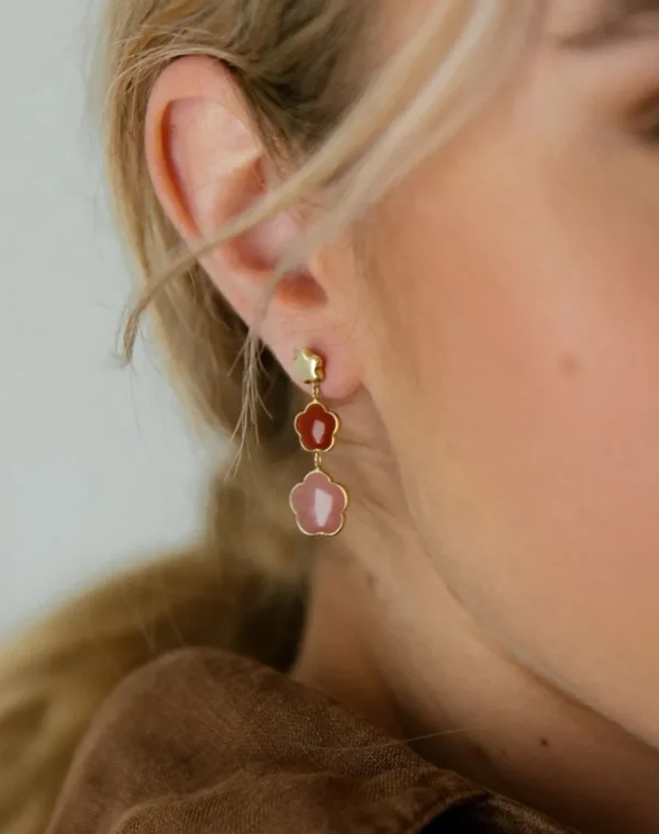 Gouden oorbellen met edelstenen bloemen OW137168