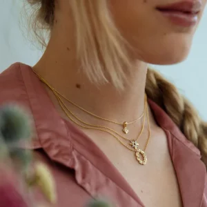 HG117144 Geelgouden hanger met diamant